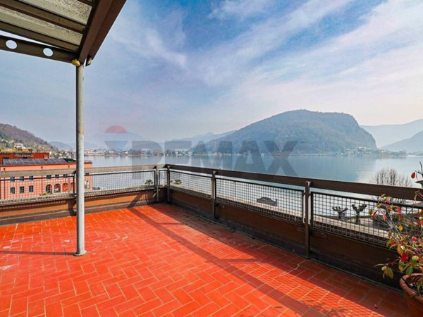 appartamento in vendita a Lavena Ponte Tresa