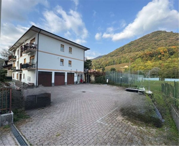 appartamento in vendita a Lavena Ponte Tresa in zona Ponte Tresa