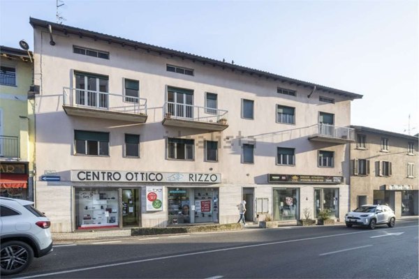 appartamento in vendita a Lavena Ponte Tresa