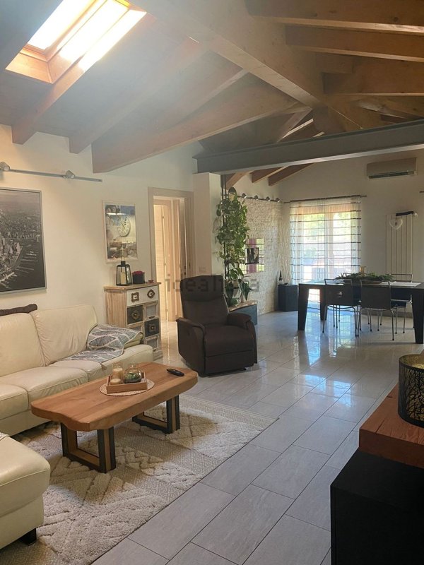 appartamento in vendita a Lavena Ponte Tresa in zona Ponte Tresa