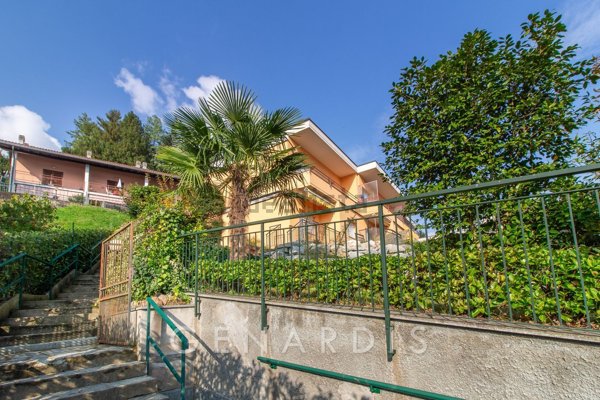 appartamento in vendita a Lavena Ponte Tresa