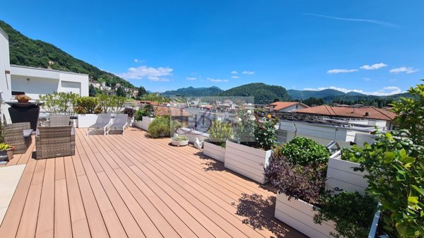 appartamento in vendita a Lavena Ponte Tresa in zona Lavena