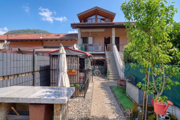 appartamento in vendita a Lavena Ponte Tresa