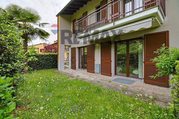appartamento in vendita a Lavena Ponte Tresa in zona Ponte Tresa