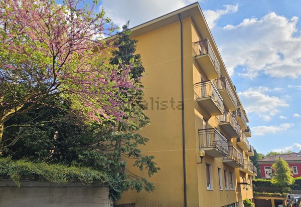 appartamento in vendita a Lavena Ponte Tresa