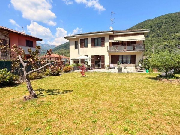 appartamento in vendita a Lavena Ponte Tresa in zona Ponte Tresa