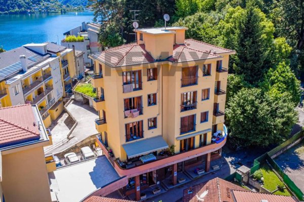 appartamento in vendita a Lavena Ponte Tresa in zona Ponte Tresa