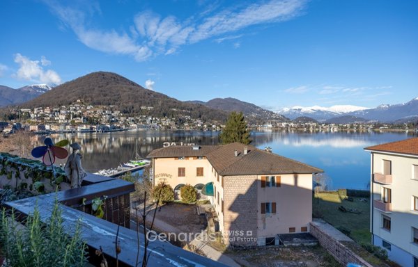 appartamento in vendita a Lavena Ponte Tresa in zona Lavena