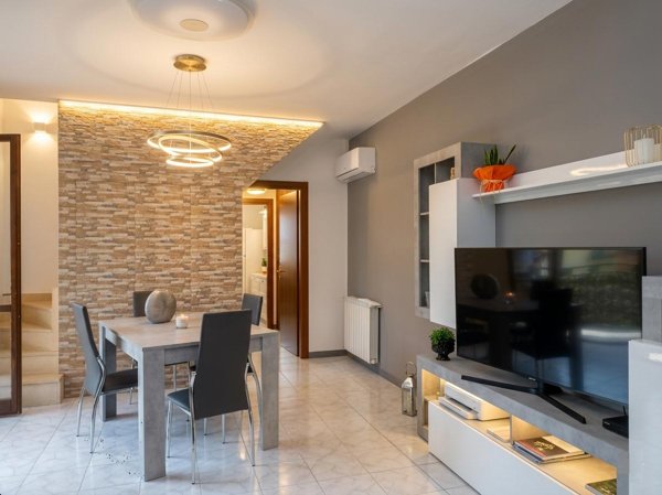 appartamento in vendita a Lavena Ponte Tresa