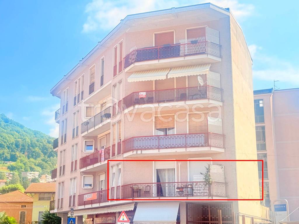 appartamento in vendita a Lavena Ponte Tresa in zona Ponte Tresa