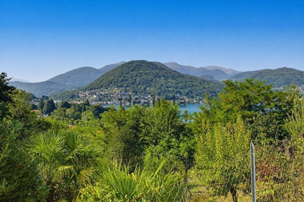 appartamento in vendita a Lavena Ponte Tresa in zona Piacco
