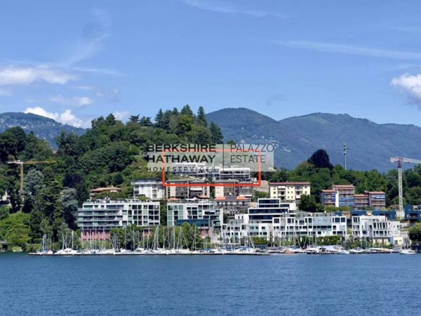 appartamento in vendita a Laveno-Mombello in zona Laveno