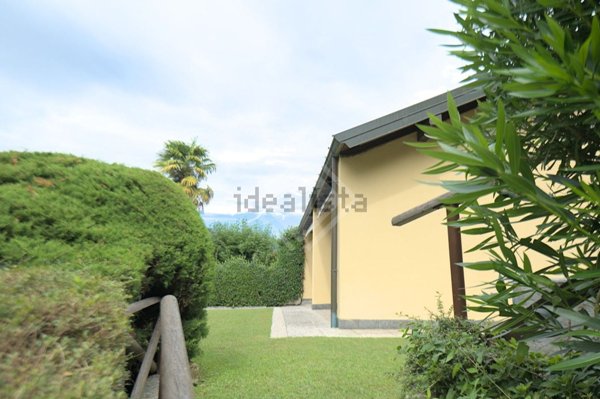 casa indipendente in vendita a Laveno-Mombello