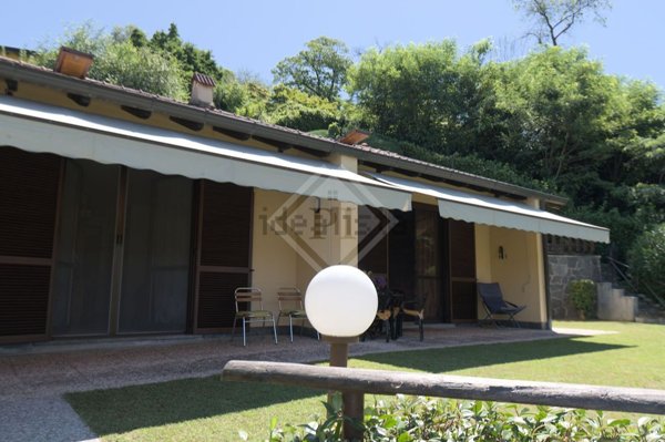 casa indipendente in vendita a Laveno-Mombello