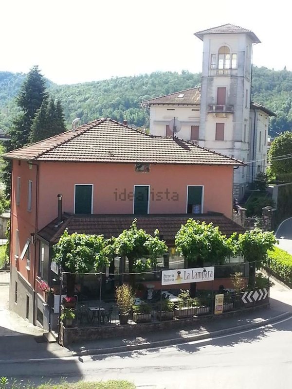 negozio in vendita a Laveno-Mombello