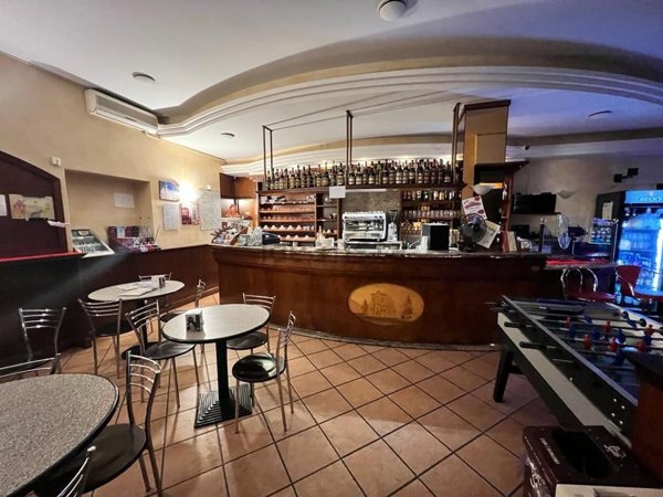 negozio in vendita a Laveno-Mombello