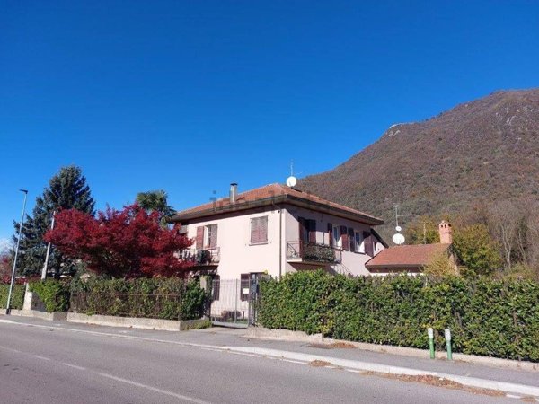 appartamento in vendita a Laveno-Mombello