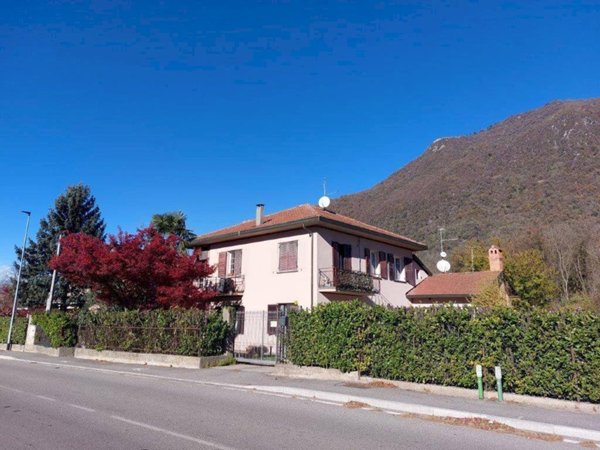 appartamento in vendita a Laveno-Mombello