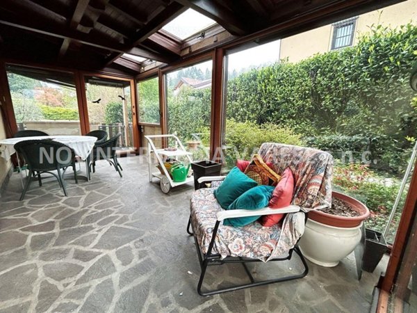 casa indipendente in vendita a Laveno-Mombello
