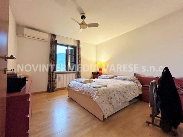 casa indipendente in vendita a Laveno-Mombello