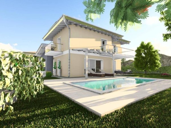 casa indipendente in vendita a Laveno-Mombello in zona Laveno