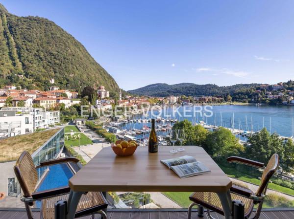 appartamento in vendita a Laveno-Mombello in zona Laveno