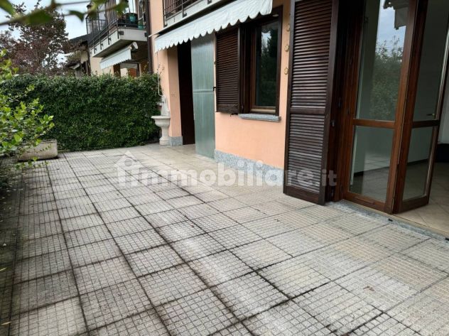 appartamento in vendita a Laveno-Mombello in zona Mombello