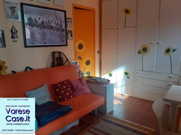 casa indipendente in vendita a Laveno-Mombello in zona Rocca
