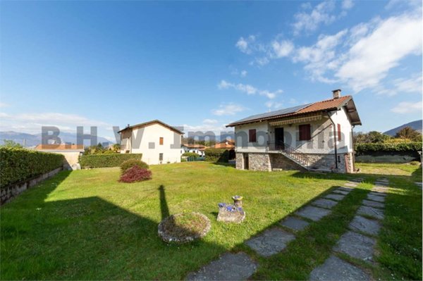 casa indipendente in vendita a Laveno-Mombello