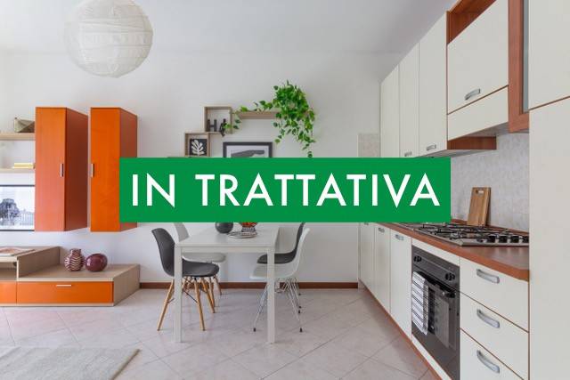 appartamento in vendita a Laveno-Mombello in zona Laveno