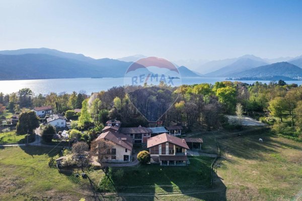 casa indipendente in vendita a Laveno-Mombello