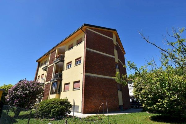 appartamento in vendita a Laveno-Mombello