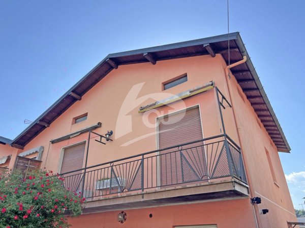 appartamento in vendita a Laveno-Mombello