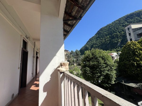 appartamento in vendita a Laveno-Mombello