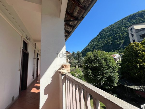 appartamento in vendita a Laveno-Mombello