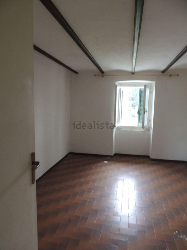 appartamento in vendita a Laveno-Mombello in zona Corte