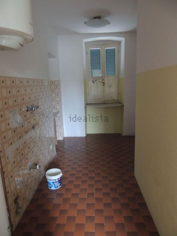appartamento in vendita a Laveno-Mombello in zona Corte