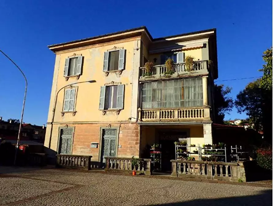 appartamento in vendita a Laveno-Mombello