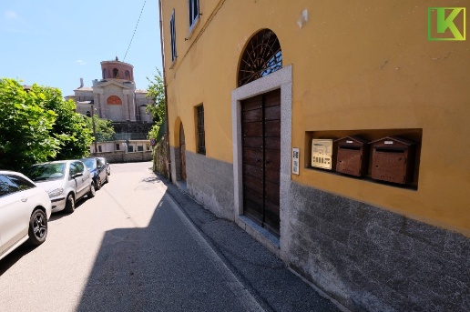appartamento in vendita a Laveno-Mombello