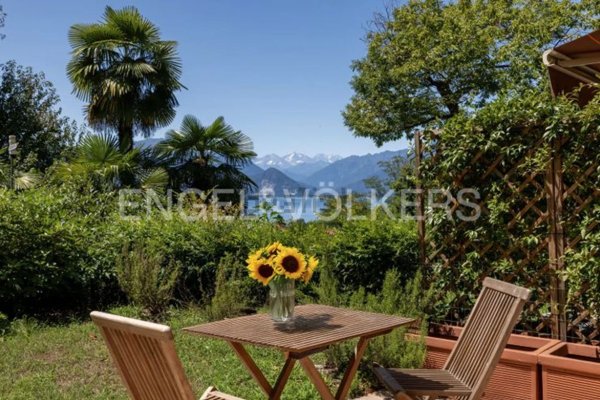 appartamento in vendita a Laveno-Mombello in zona Cerro