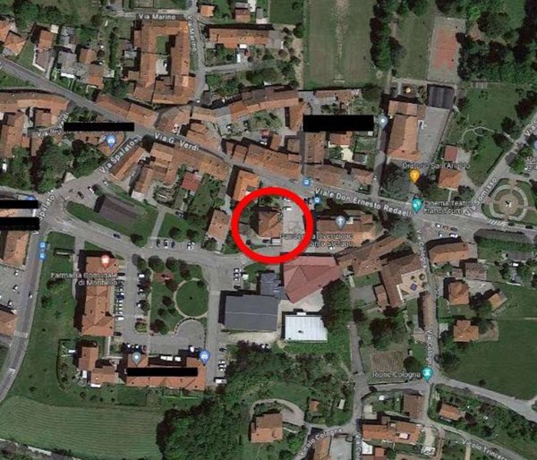 appartamento in vendita a Laveno-Mombello in zona Laveno