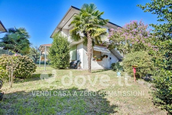 casa indipendente in vendita a Laveno-Mombello