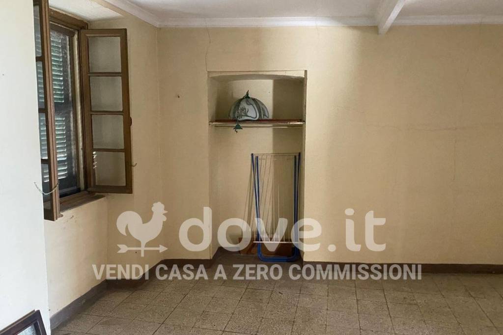 appartamento in vendita a Laveno-Mombello