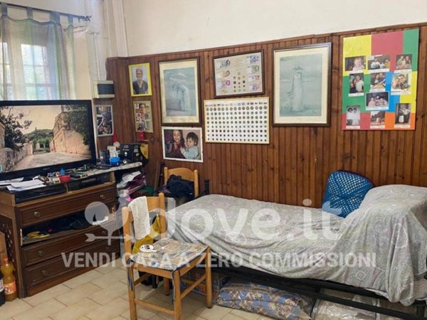 appartamento in vendita a Laveno-Mombello in zona Laveno