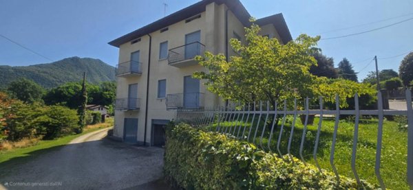 appartamento in vendita a Laveno-Mombello
