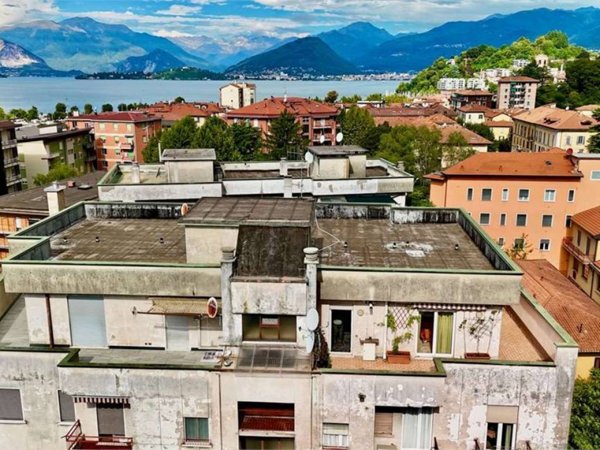 appartamento in vendita a Laveno-Mombello