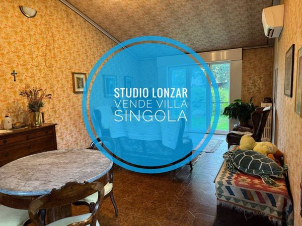 casa indipendente in vendita a Laveno-Mombello in zona Laveno