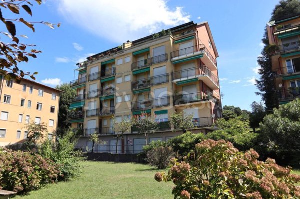 appartamento in vendita a Laveno-Mombello in zona Cerro