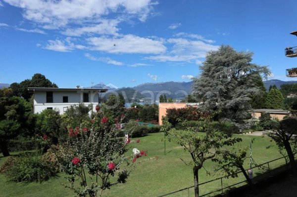 appartamento in vendita a Laveno-Mombello in zona Cerro