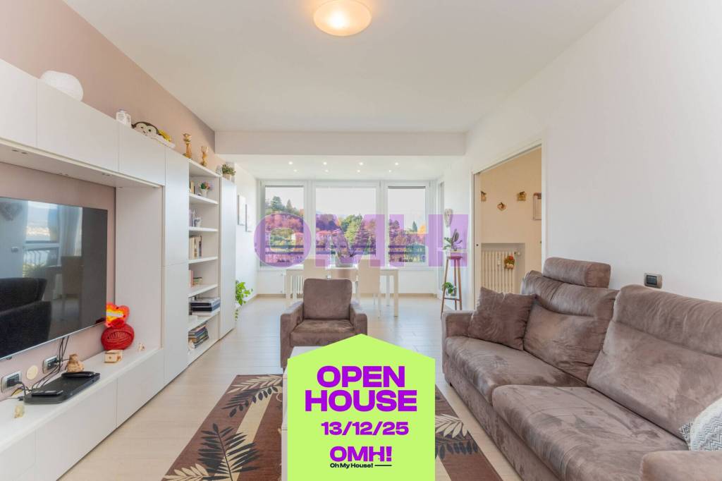 appartamento in vendita a Laveno-Mombello in zona Laveno